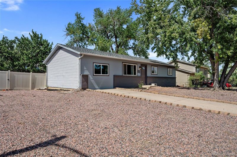 1312 Burnham St, Colorado Springs, CO 80906