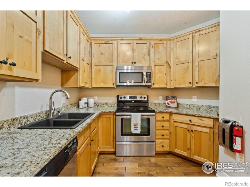 2445 Windrow Dr #207, Fort Collins, CO 80525