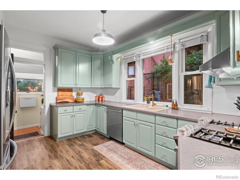 1069 S Ogden St, Denver, CO 80209