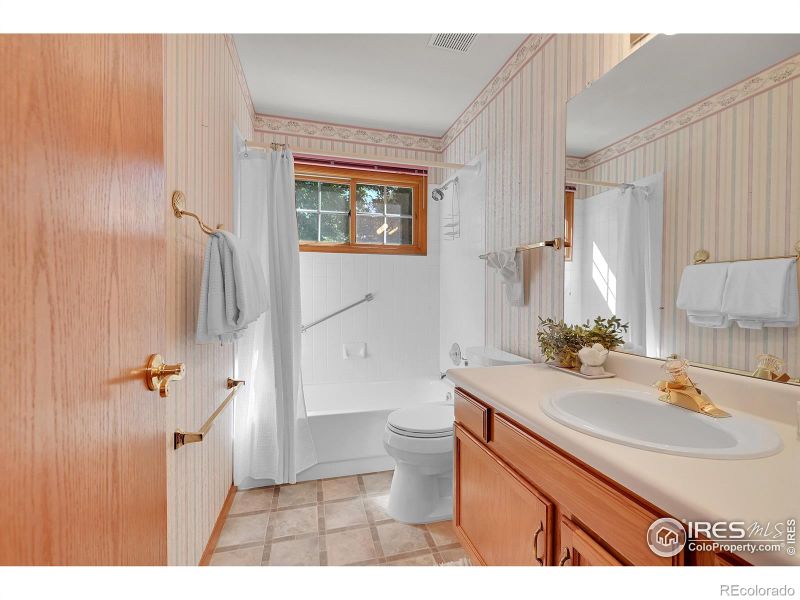 1367 Iva Ct, Fort Collins, CO 80525