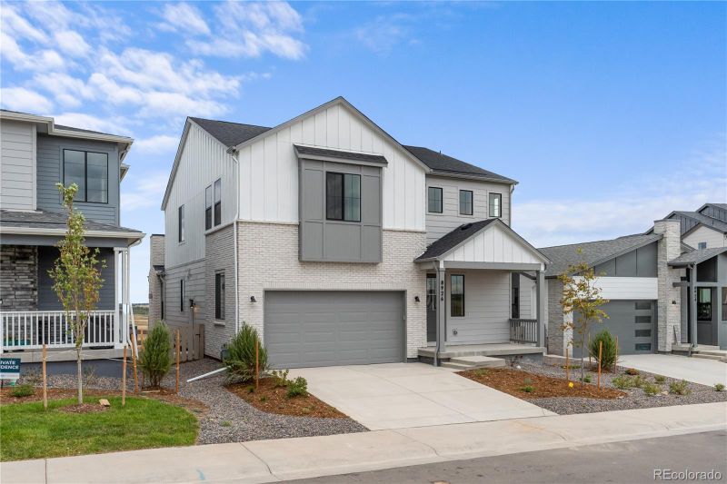 8926 Whiteclover St, Littleton, CO 80125