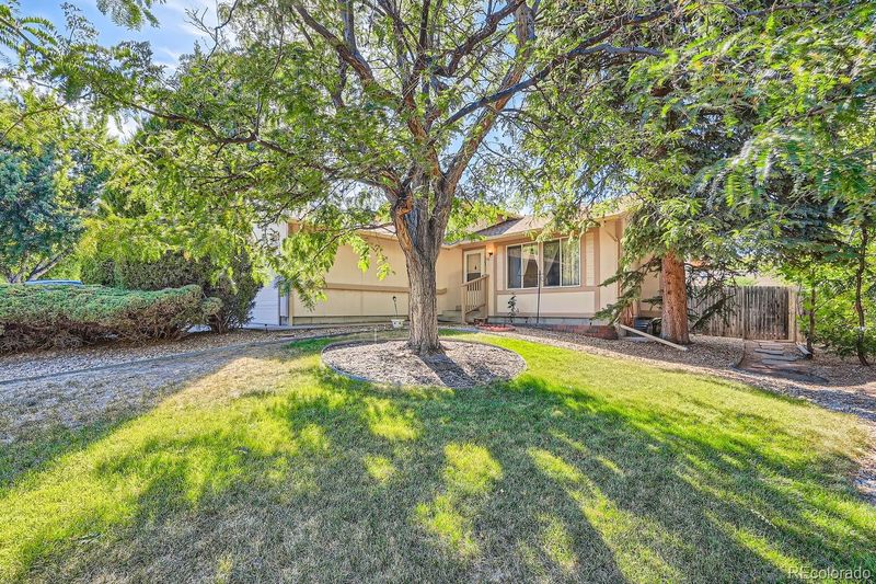 16065 E Oxford Dr, Aurora, CO 80013