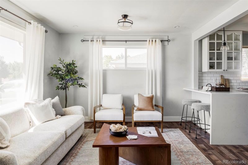 7220 Alan Dr, Denver, CO 80221