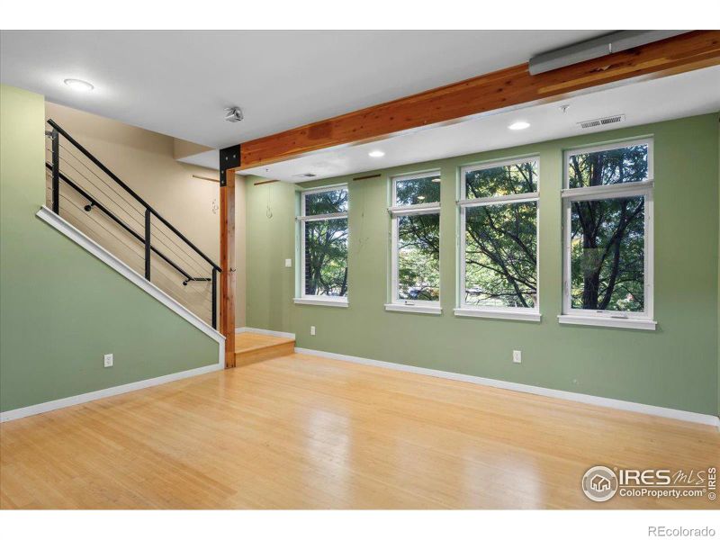 940 Kimbark St, Longmont, CO 80501