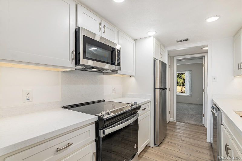 2525 S Dayton Way #1109, Denver, CO 80231