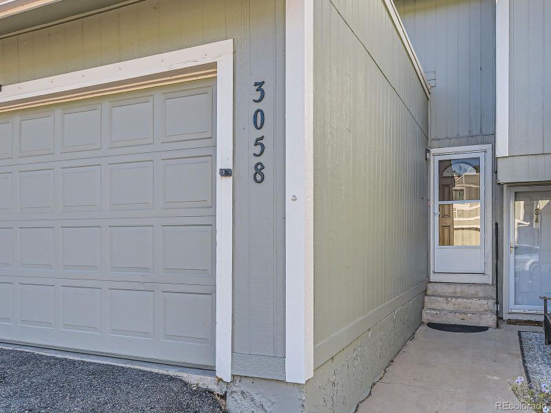 3058 S Macon Cir, Aurora, CO 80014