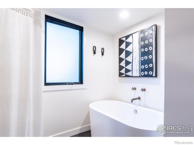6474 Redwing Pl, Longmont, CO 80503