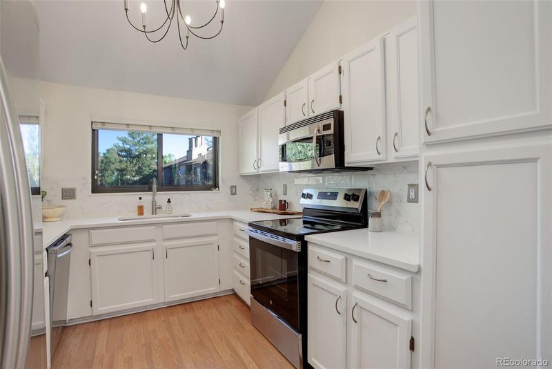 326 Wright St #301, Lakewood, CO 80228