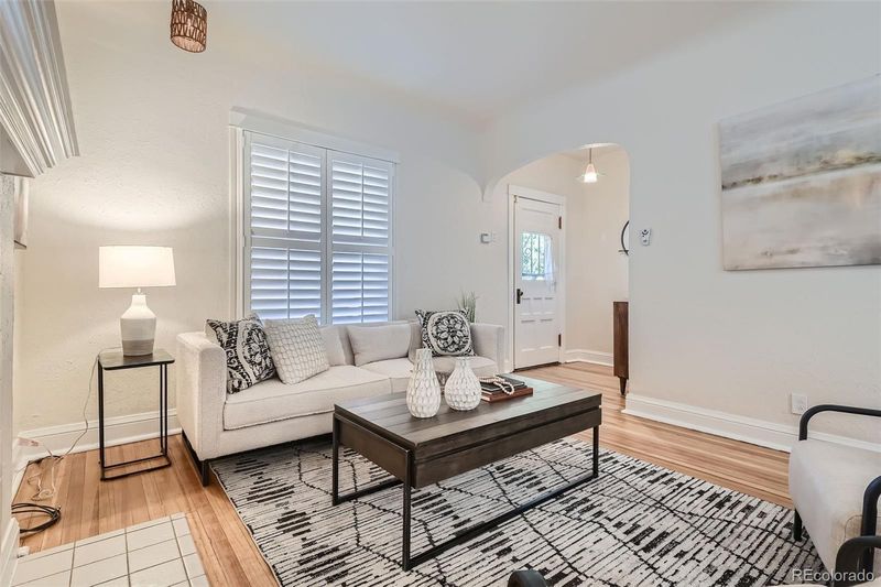 64 S Washington St, Denver, CO 80209