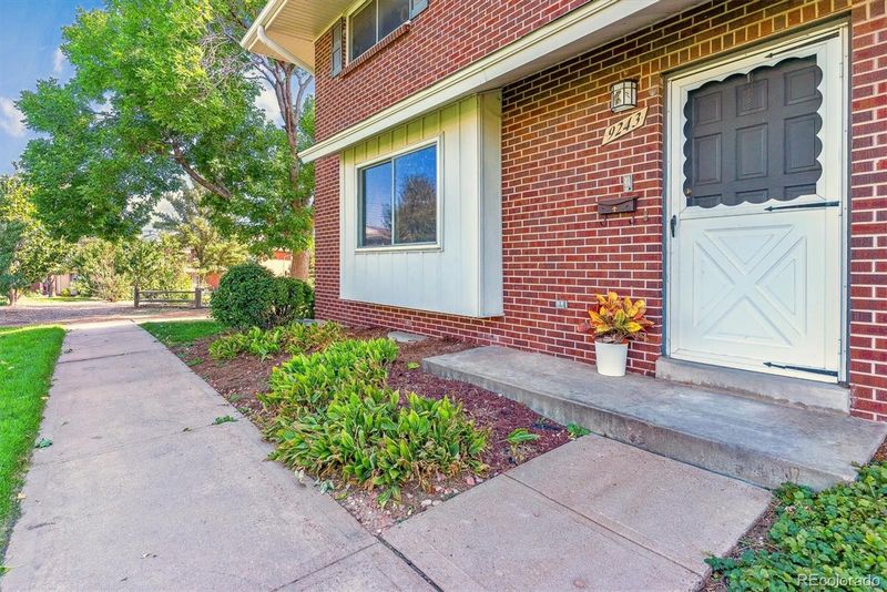 9243 E Oxford Dr, Denver, CO 80237