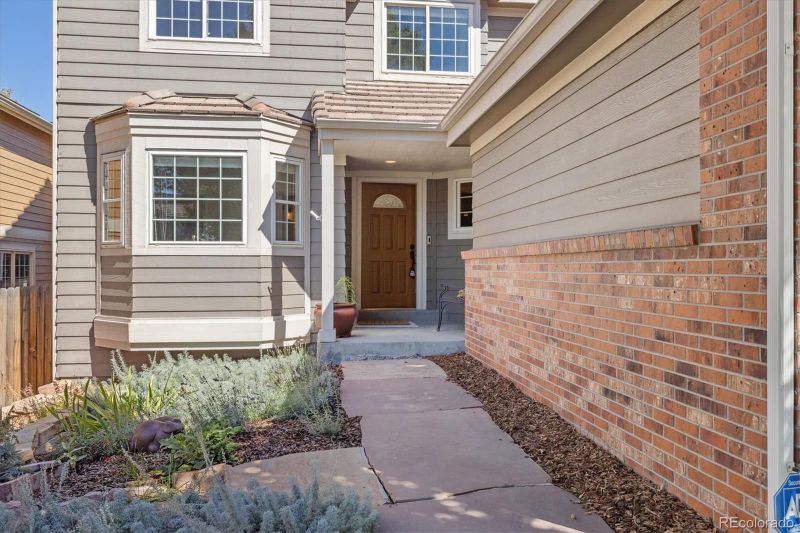 3292 S Tulare Cir, Denver, CO 80231