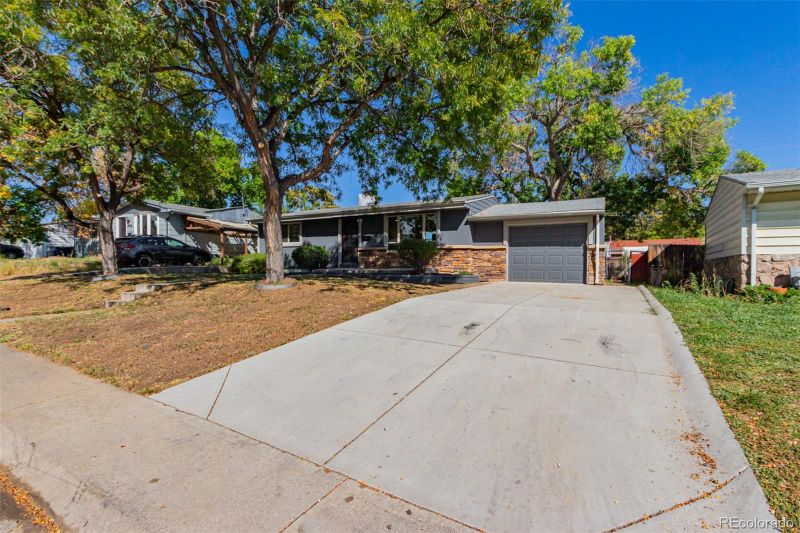 7330 Decatur St, Westminster, CO 80030