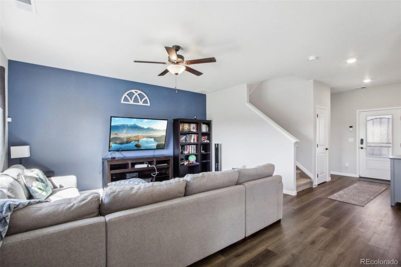 8903 Ventura Ct, Commerce City, CO 80022