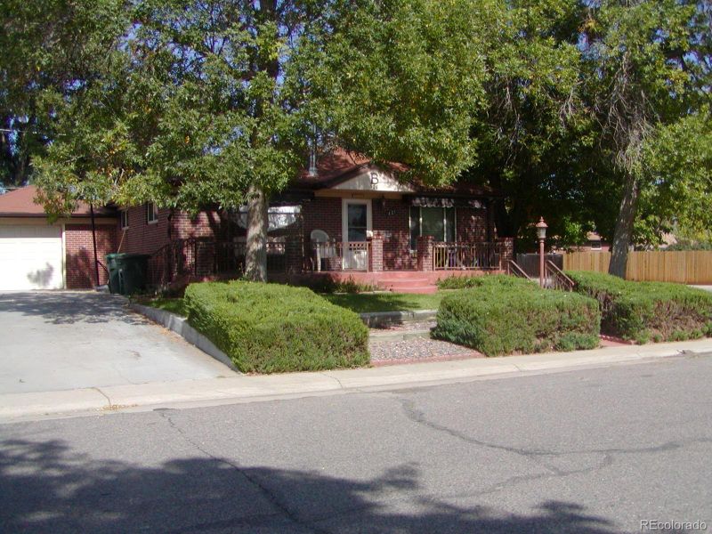 421 Emery Rd, Northglenn, CO 80233