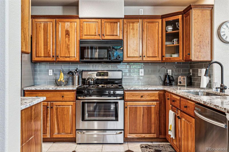 8300 Fairmount Dr #P104, Denver, CO 80247