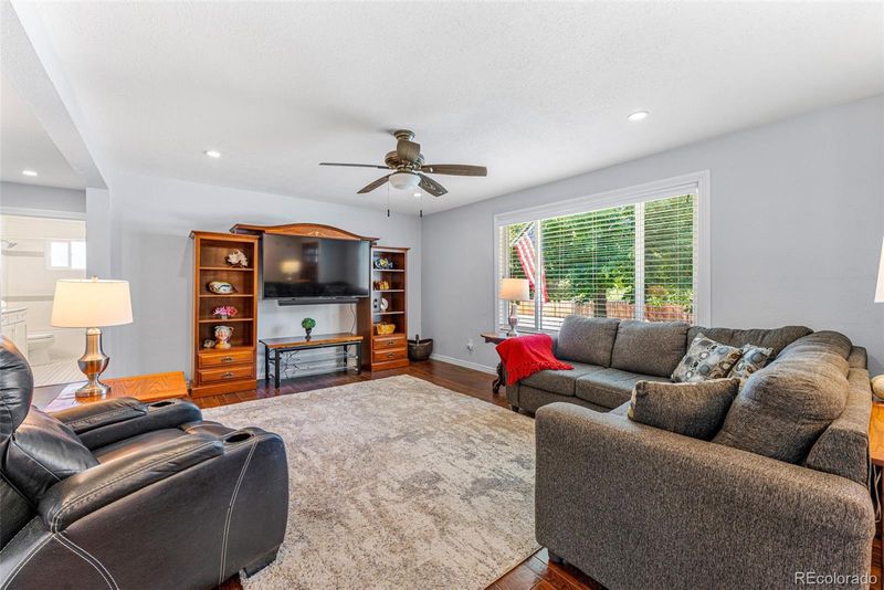 6814 S Willow St, Centennial, CO 80112