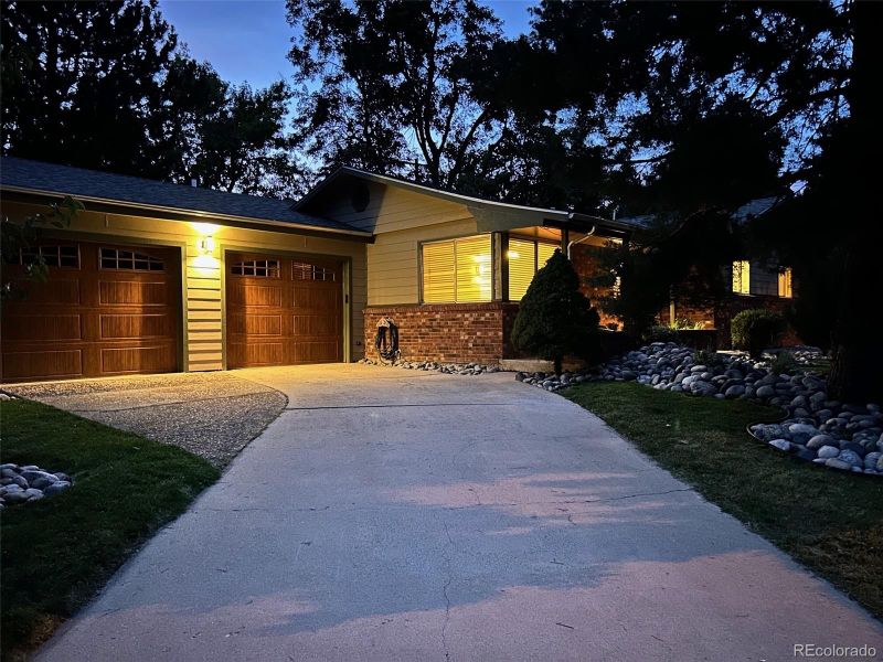1355 Claremont Dr, Boulder, CO 80305