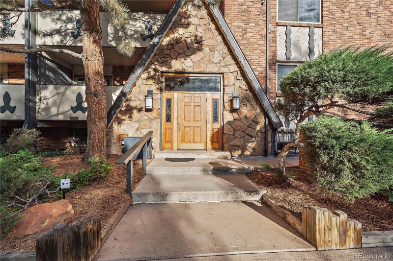 1260 York St #108, Denver, CO 80206