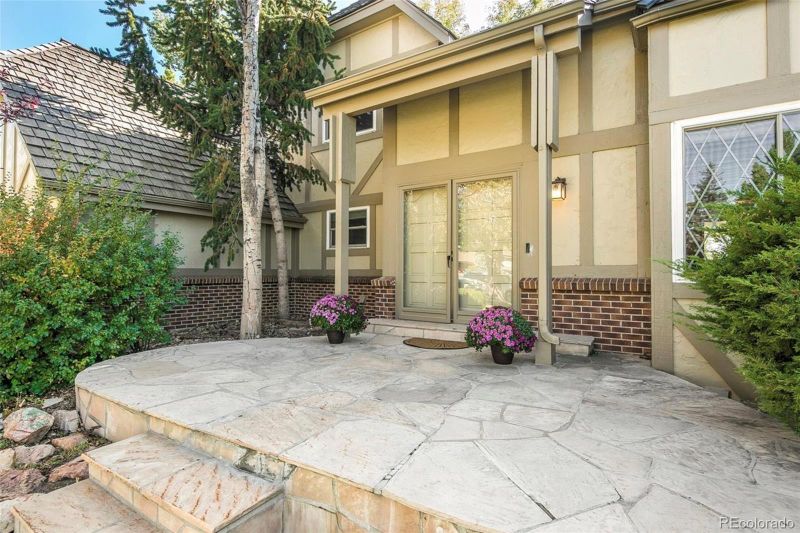 15306 E Layton Pl, Aurora, CO 80015