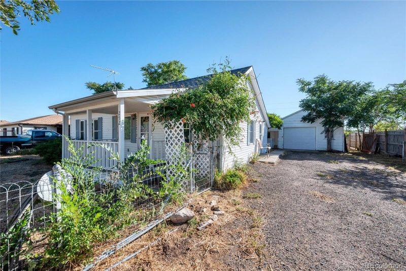 252 S Owens St, Byers, CO 80103