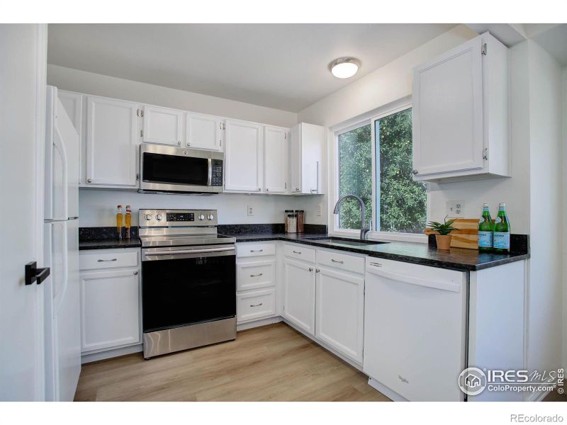 755 Barberry Cir, Lafayette, CO 80026