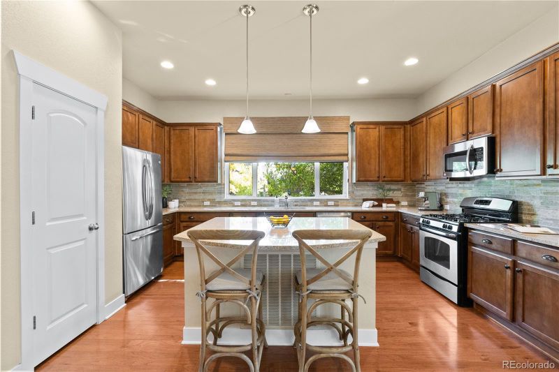9665 E 3rd Ave, Denver, CO 80230