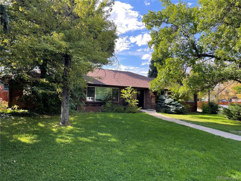 2101 S Cook St, Denver, CO 80210