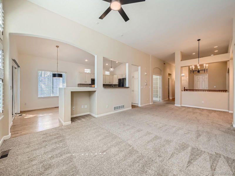 20548 E Lake Pl, Centennial, CO 80016