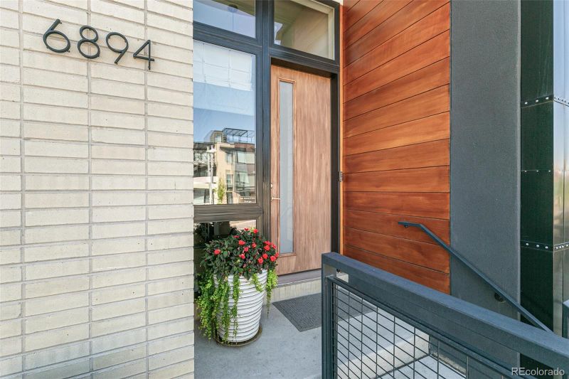 6894 E Lowry Blvd, Denver, CO 80230