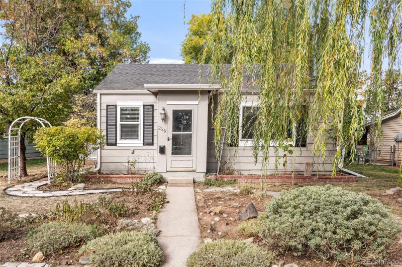 229 Lyons St, Fort Collins, CO 80521