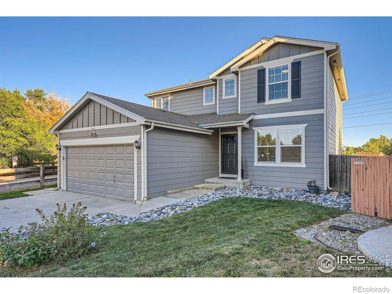 8283 S Olathe Ct, Englewood, CO 80112