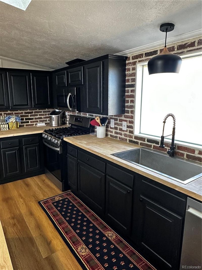 9815 Las Haciendas Point, Fountain, CO 80817