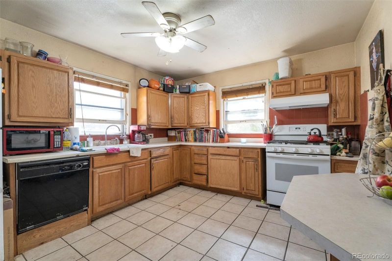 2136 Virginia St, Idaho Springs, CO 80452