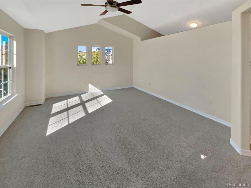 23822 E 2nd Dr, Aurora, CO 80018
