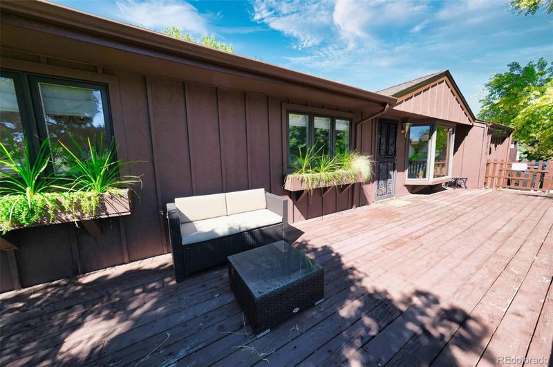 3353 S Grape St, Denver, CO 80222