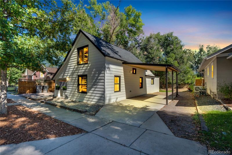 610 Grant St, Longmont, CO 80501