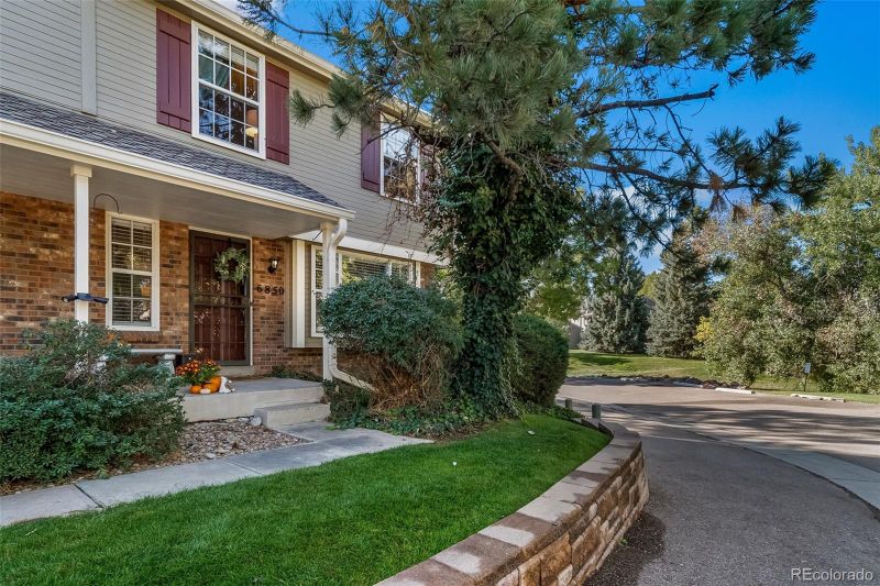 6850 E Appleton Cir, Centennial, CO 80112