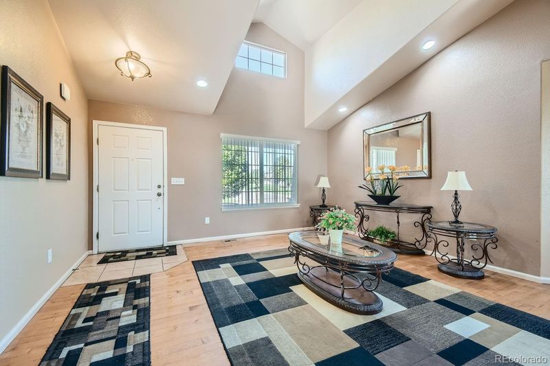 10192 Monroe St, Thornton, CO 80229