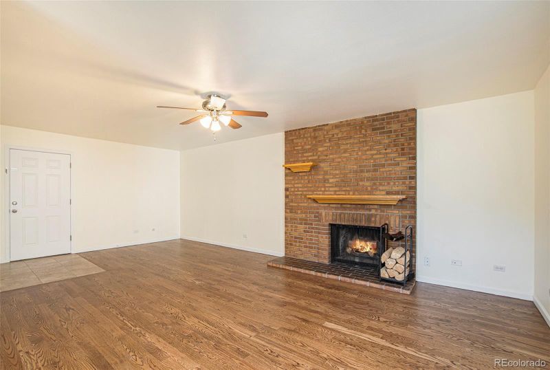 3349 S Monaco Pw #A, Denver, CO 80222