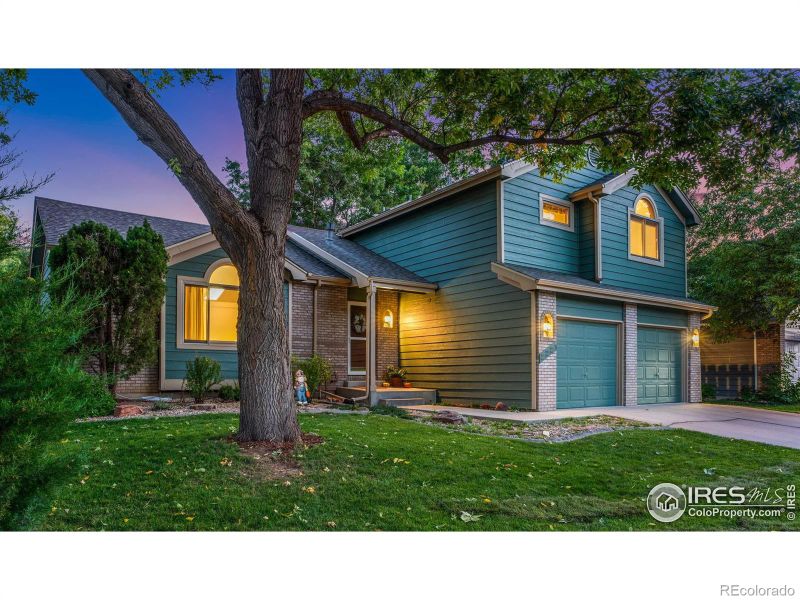 2221 Sunstone Dr, Fort Collins, CO 80525