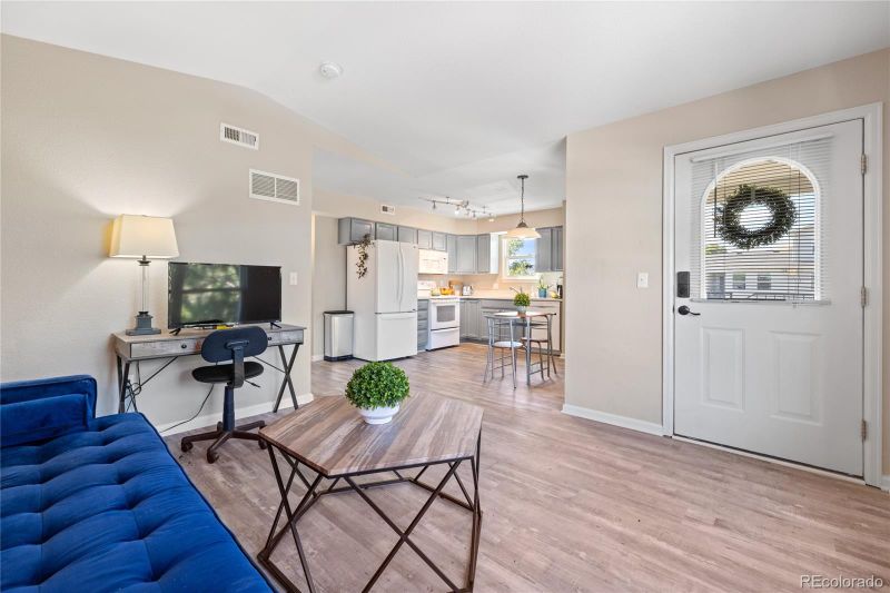 1661 S Cole St #C1, Lakewood, CO 80228