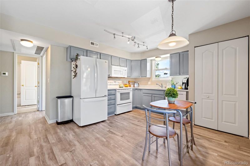 1661 S Cole St #C1, Lakewood, CO 80228
