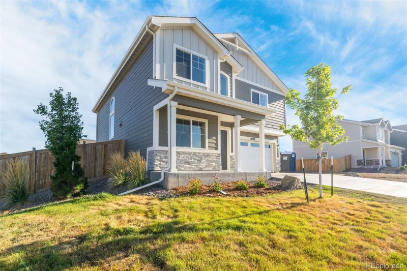 28309 E 7th Pl, Watkins, CO 80137
