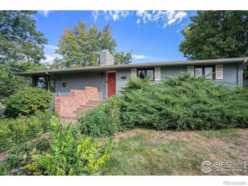 1019 W 30th St, Loveland, CO 80538