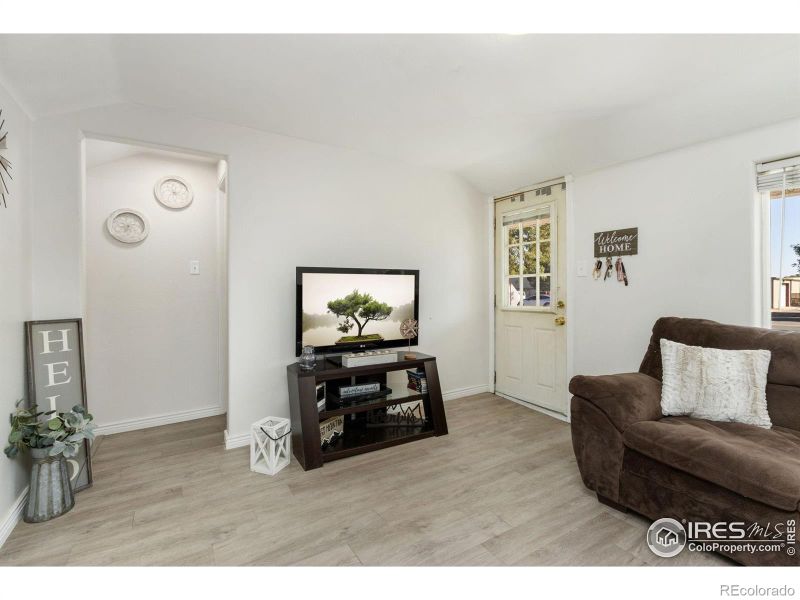 1441 E 1st St, Loveland, CO 80537