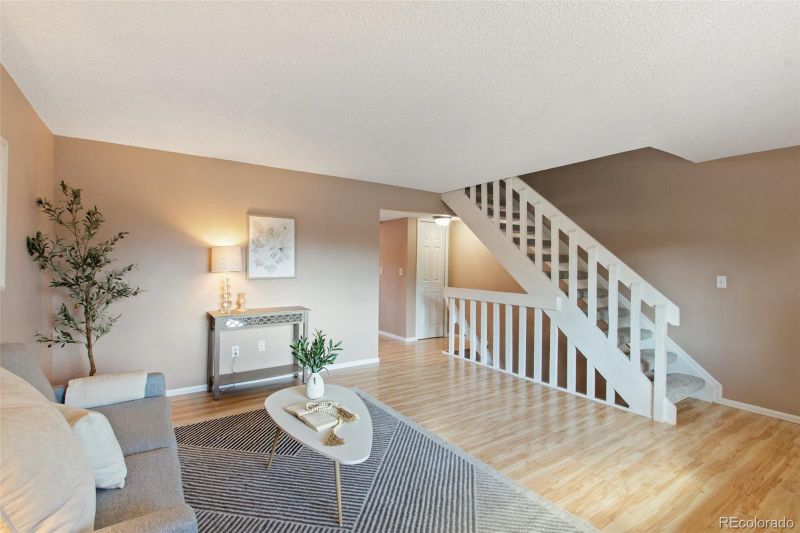 376 W Rockrimmon Blvd #E, Colorado Springs, CO 80919