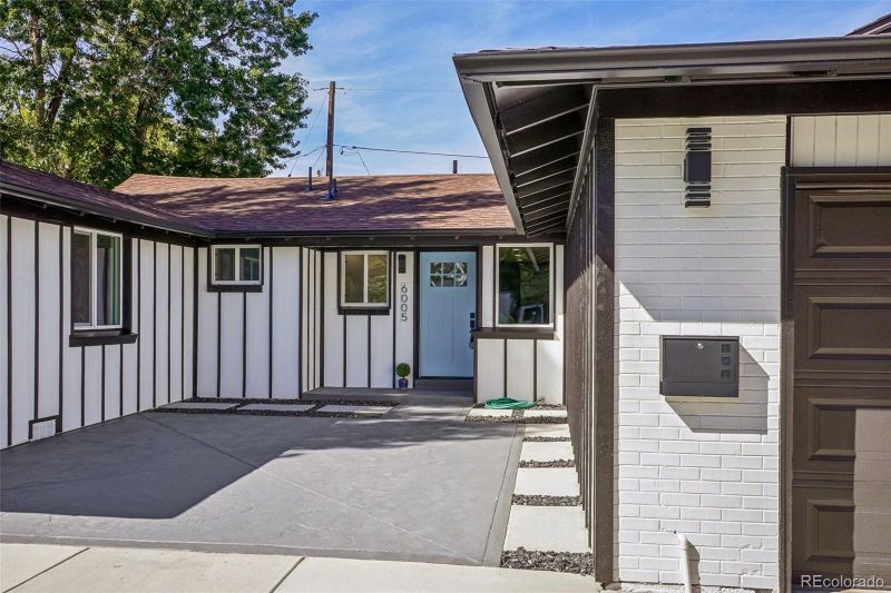 6005 Nelson St, Arvada, CO 80004