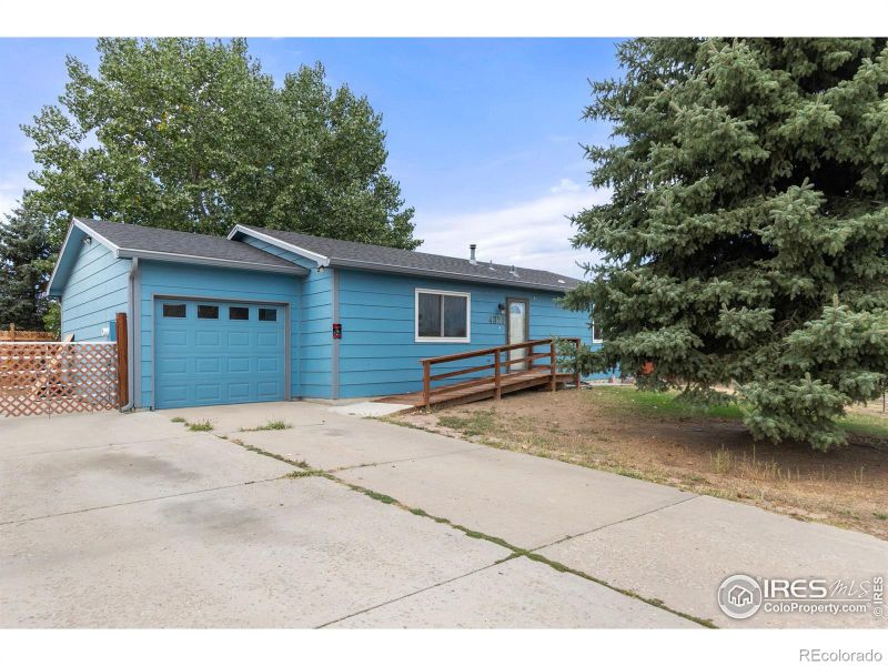 4329 Lake Mead Dr, Greeley, CO 80634