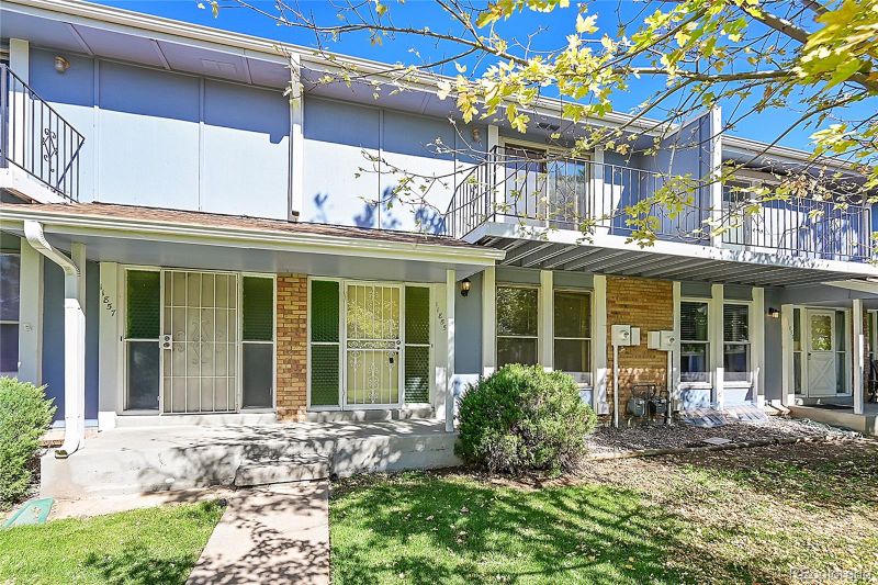 11855 E Canal Dr, Aurora, CO 80011