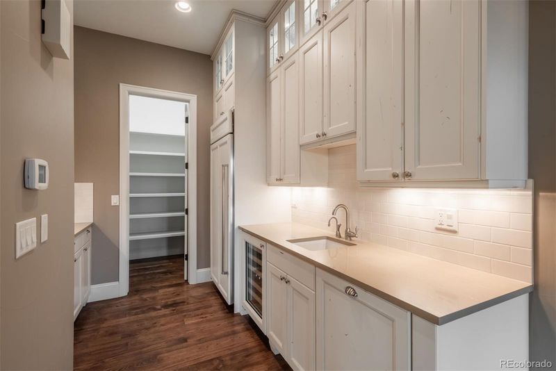 10109 S Shadow Hill Dr, Lone Tree, CO 80124